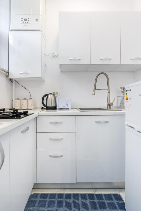 Blue-Line-Apartment-Unirii Bükreş Dış mekan fotoğraf