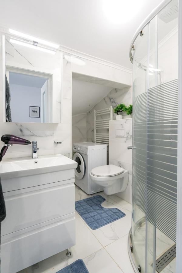 Blue-Line-Apartment-Unirii Bükreş Dış mekan fotoğraf